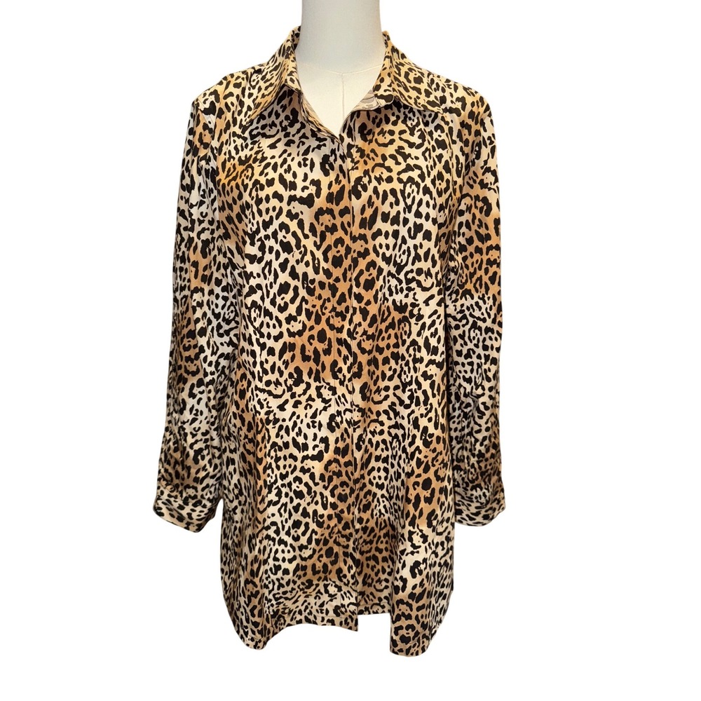 Chicos No-Iron Cotton Leopard Print Button Down Shirt Tunic Womens Size 2 L/12